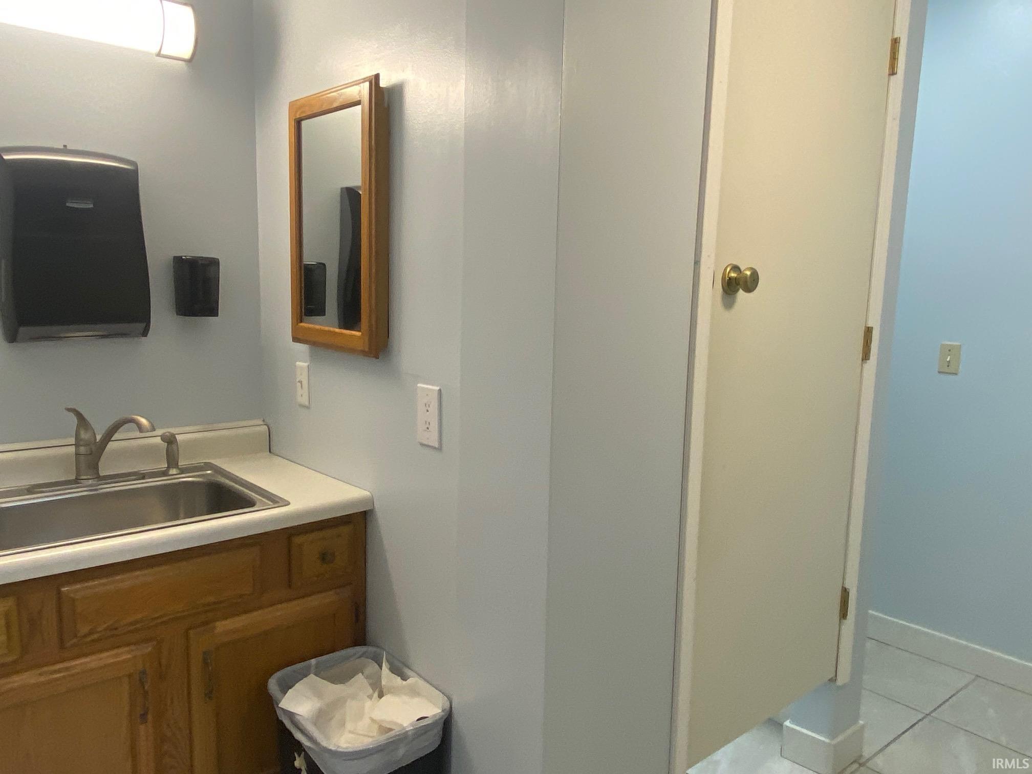 3903 S Walnut Street