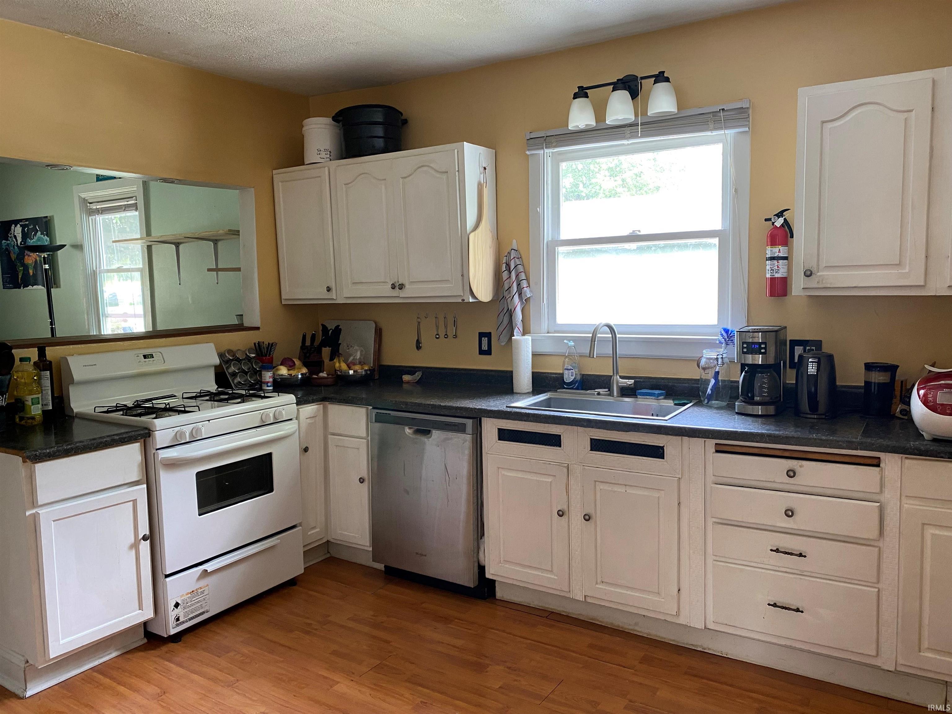 903 W Kirkwood Avenue