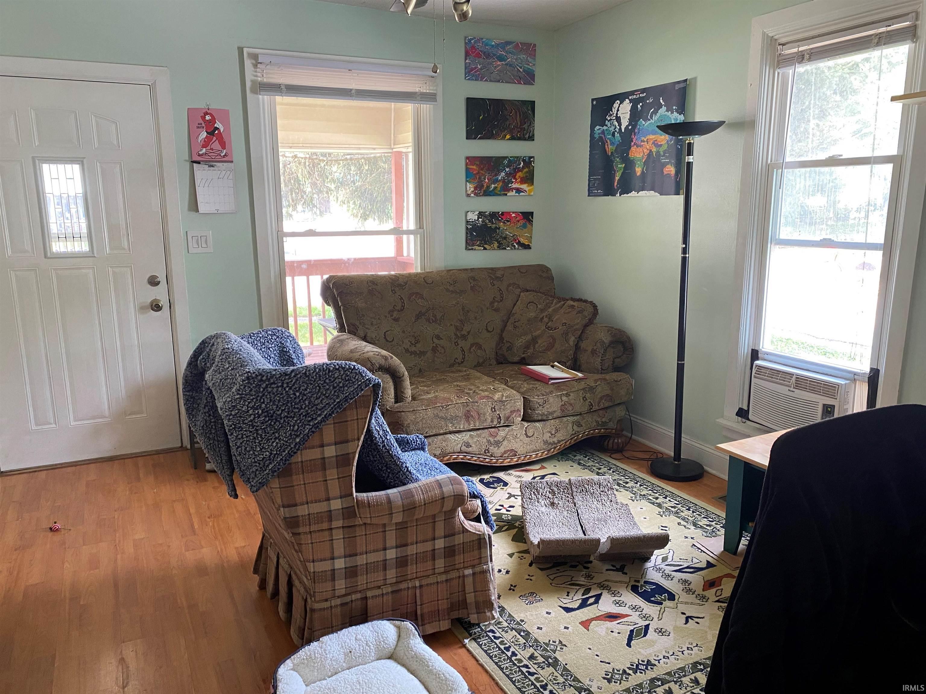 903 W Kirkwood Avenue