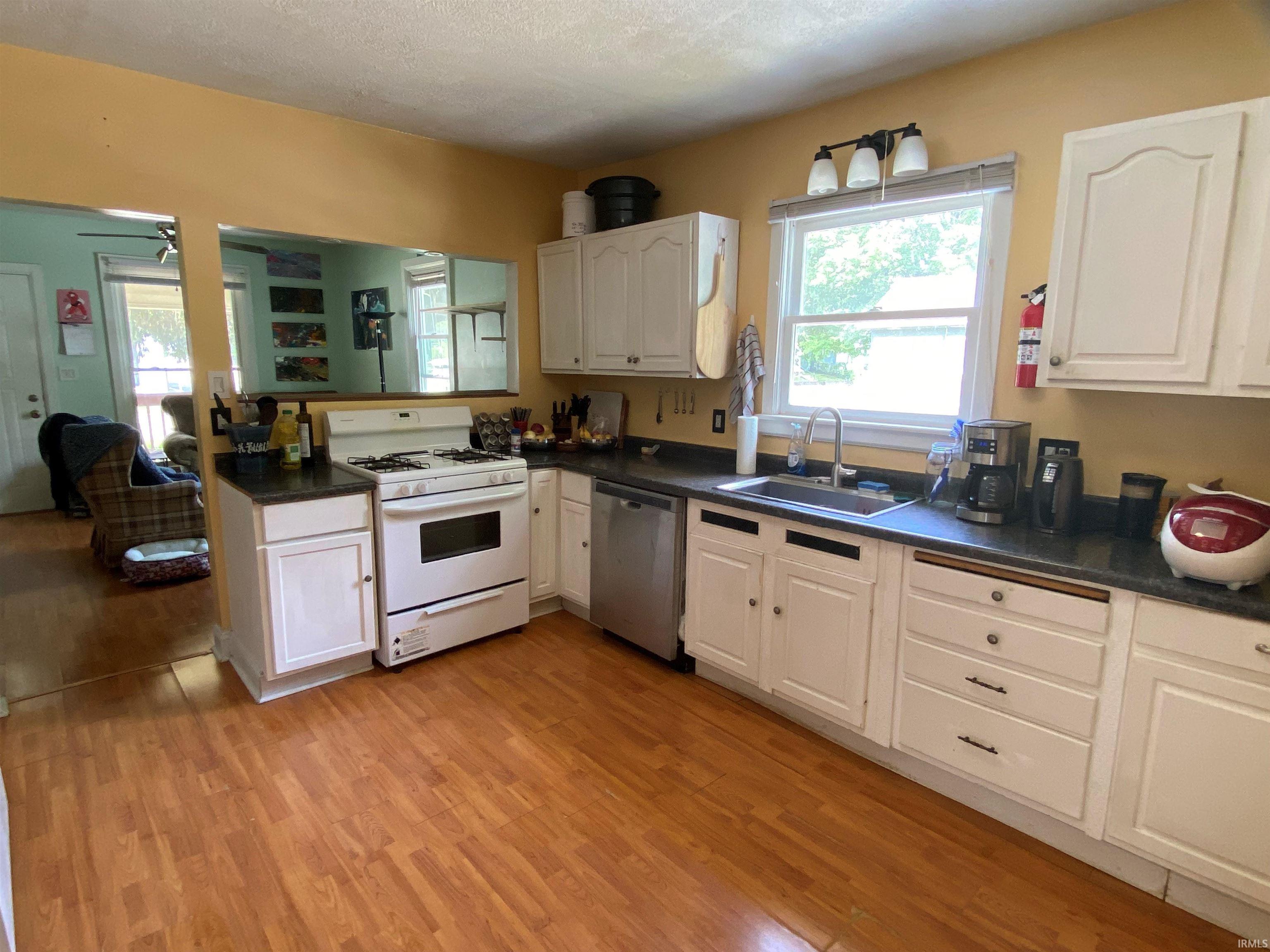 903 W Kirkwood Avenue