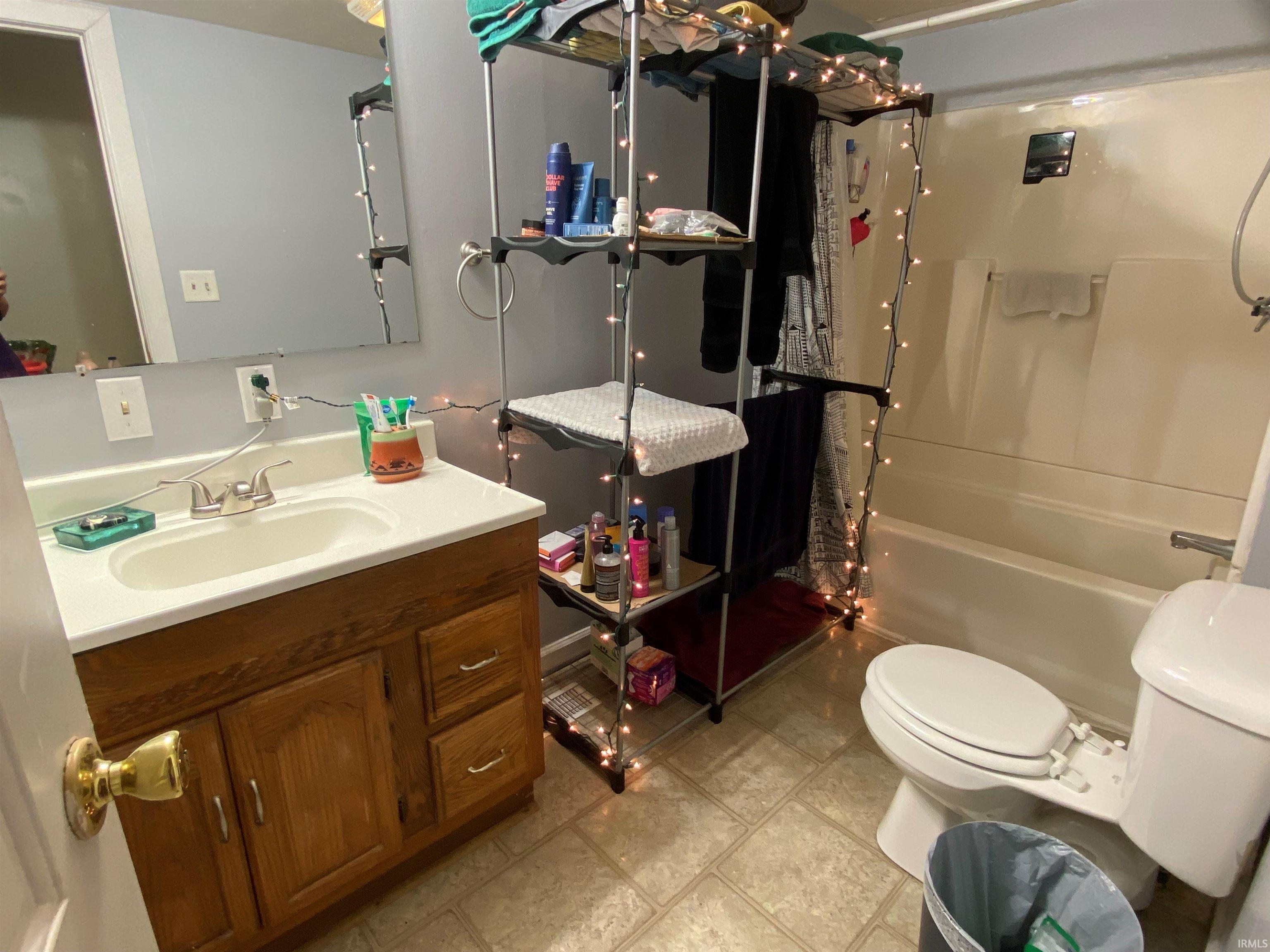 903 W Kirkwood Avenue