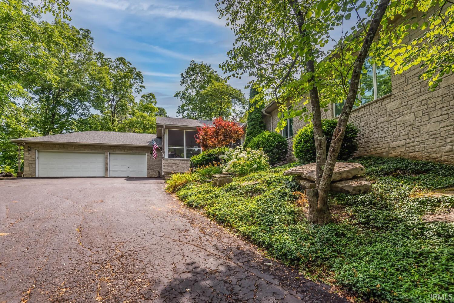 2816 N Blue Ridge Drive