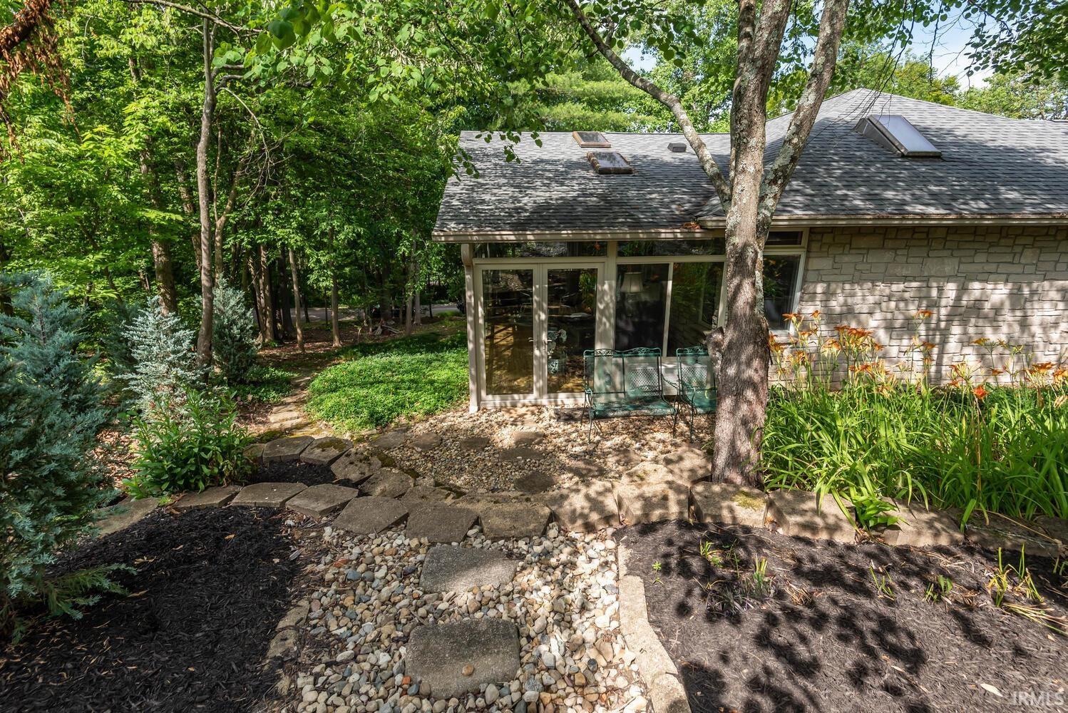 2816 N Blue Ridge Drive