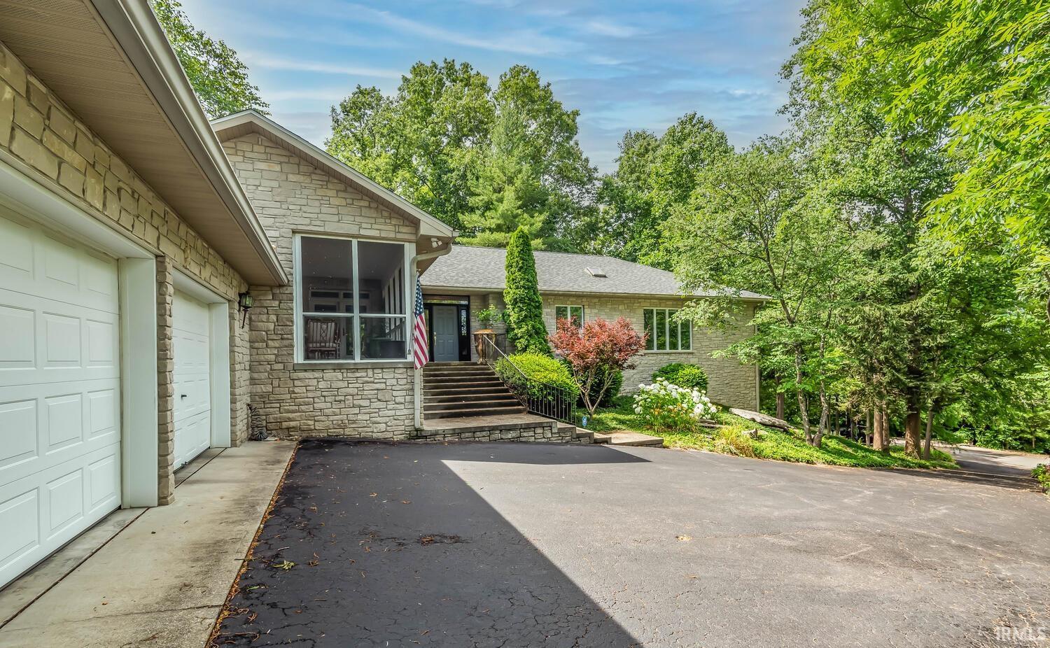 2816 N Blue Ridge Drive