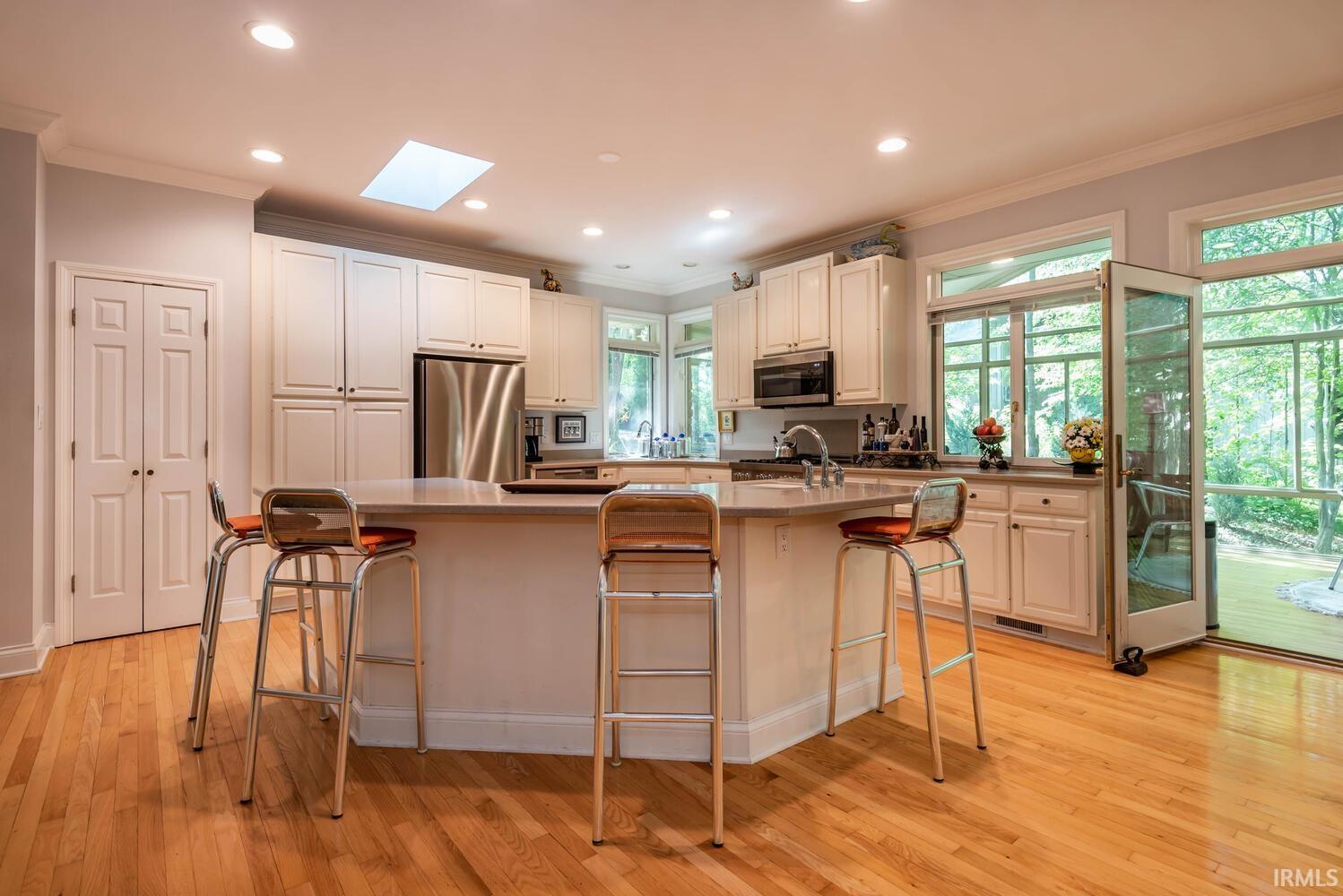 2816 N Blue Ridge Drive