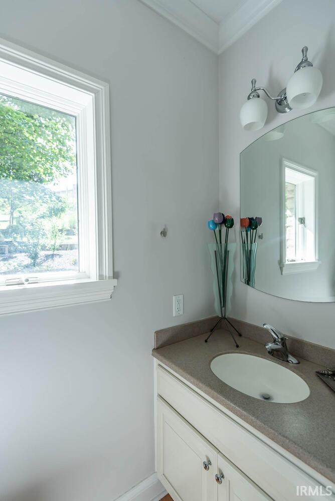 2816 N Blue Ridge Drive