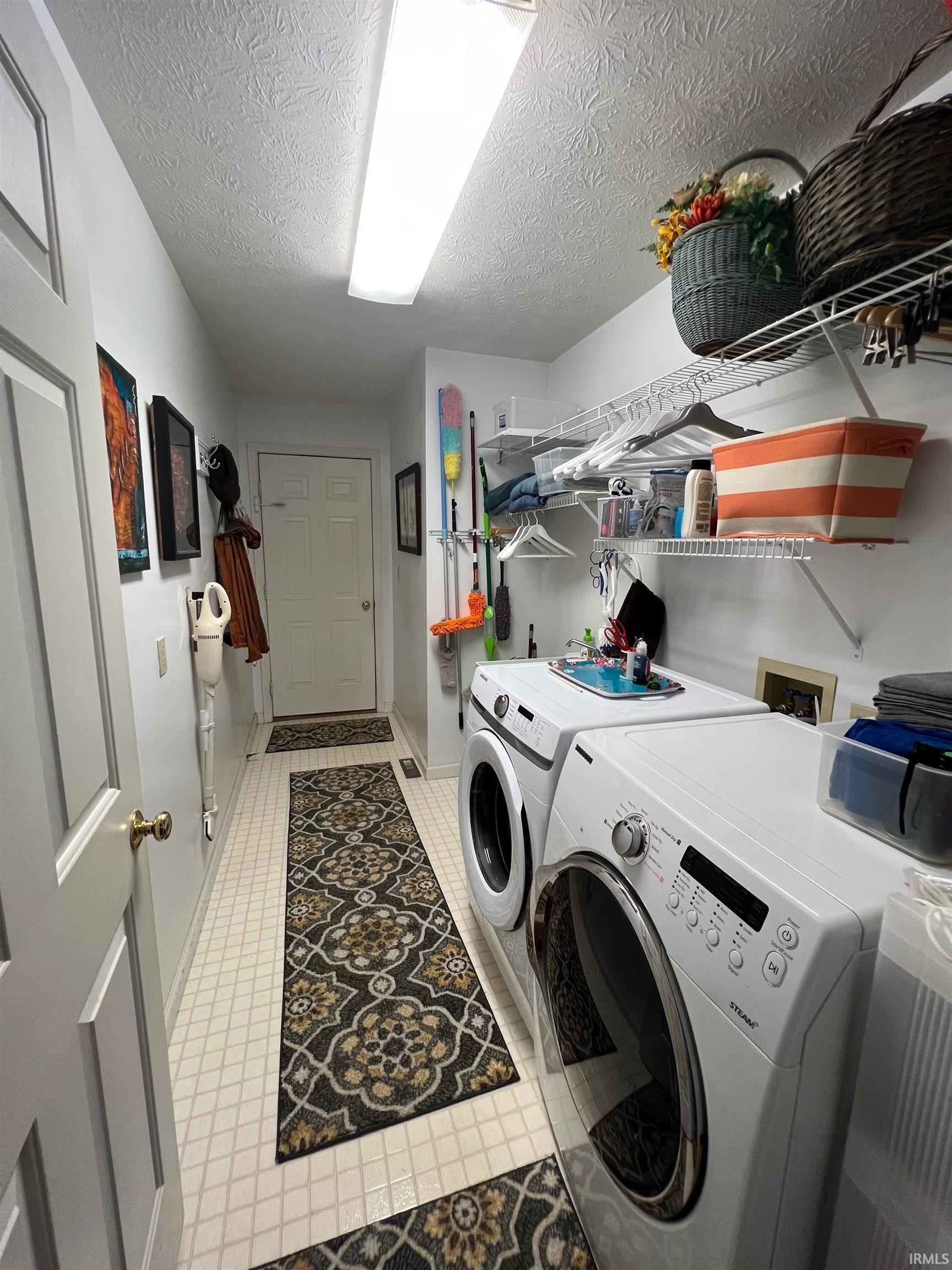 1207 S Hearthstone Court