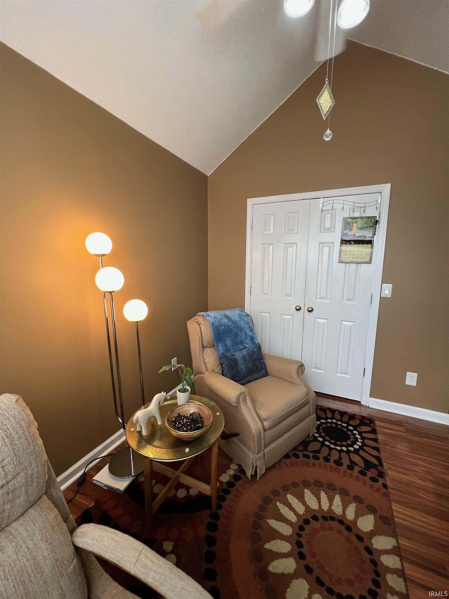 1207 S Hearthstone Court