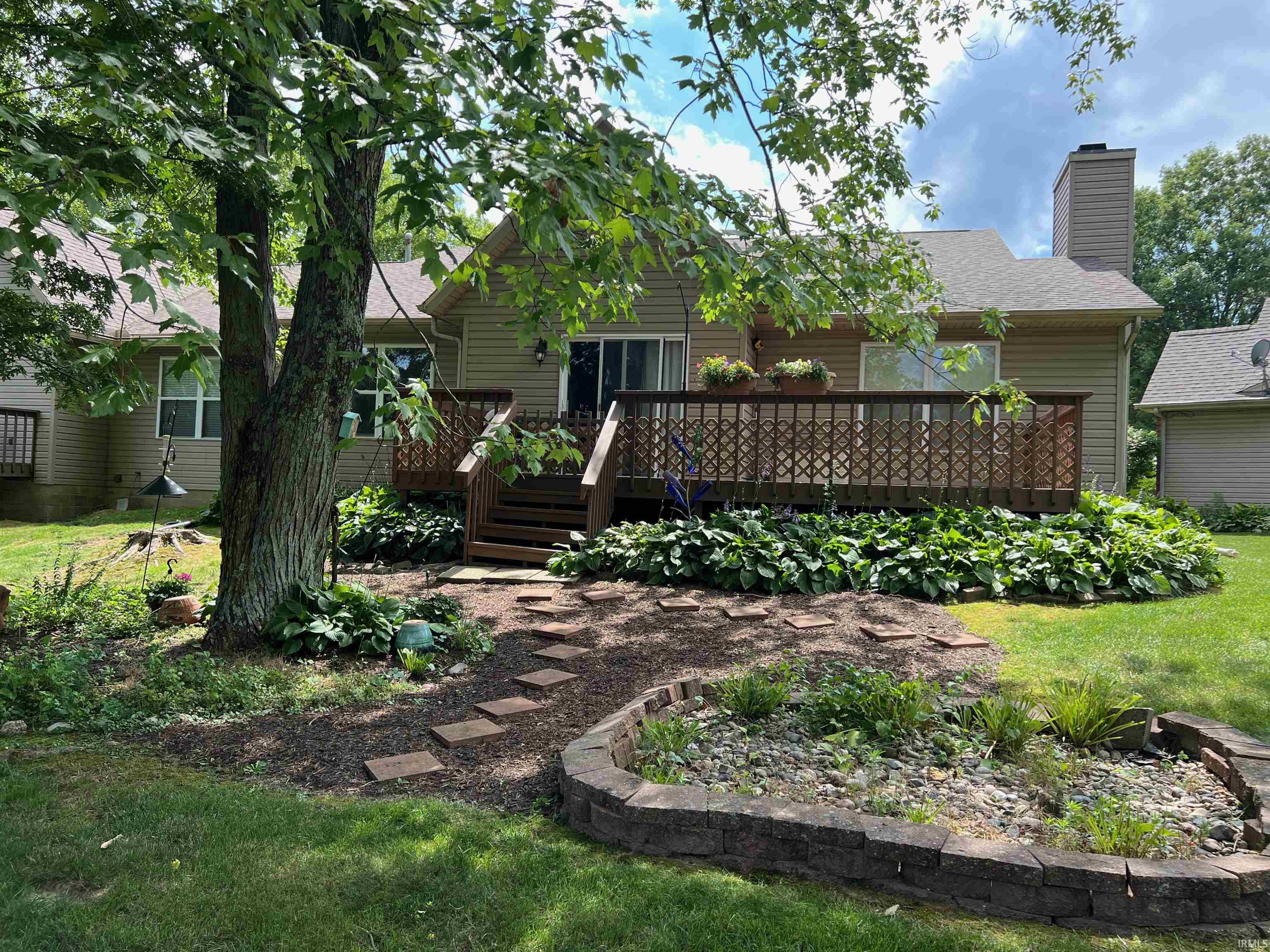 1207 S Hearthstone Court