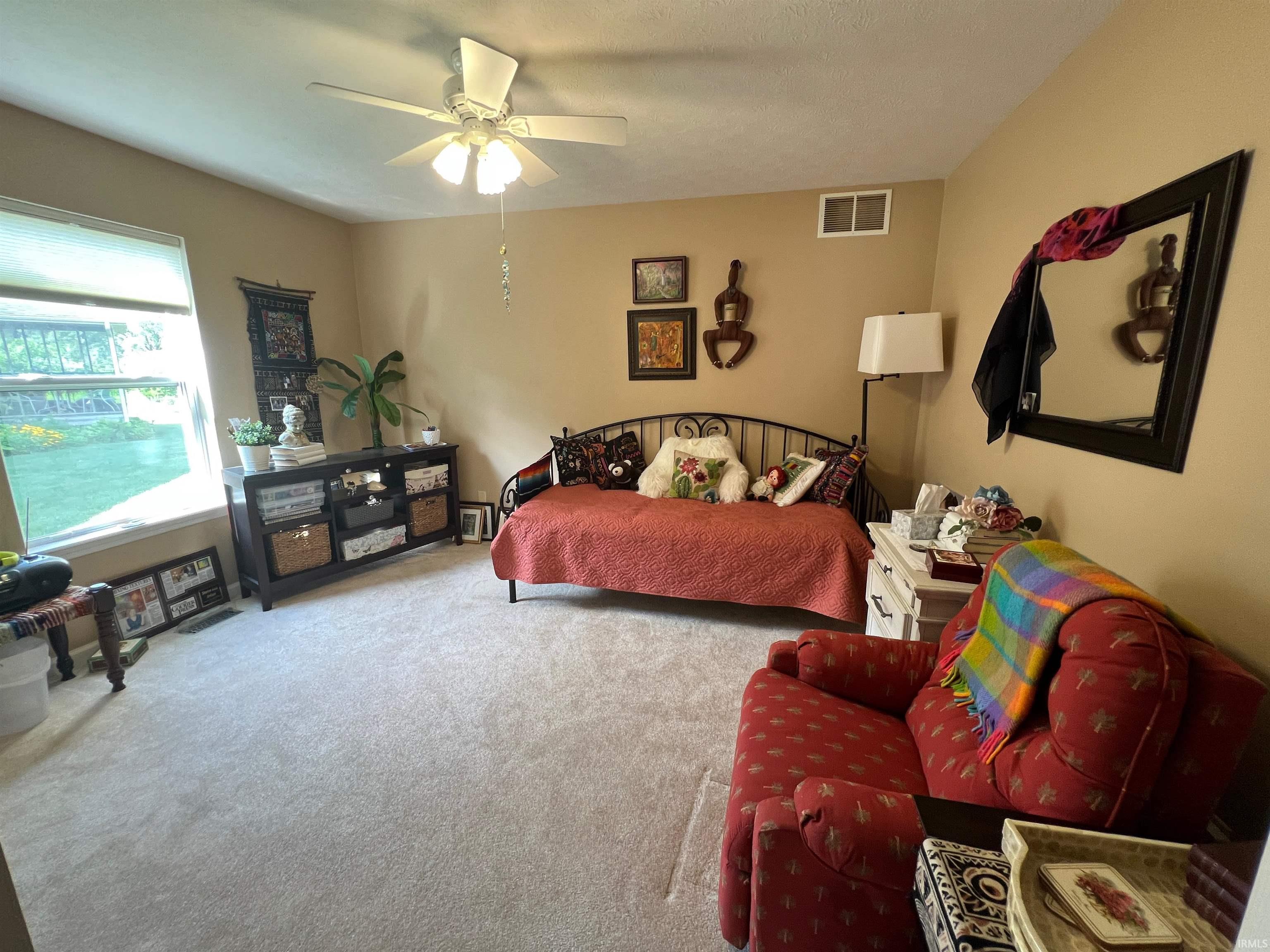 1207 S Hearthstone Court
