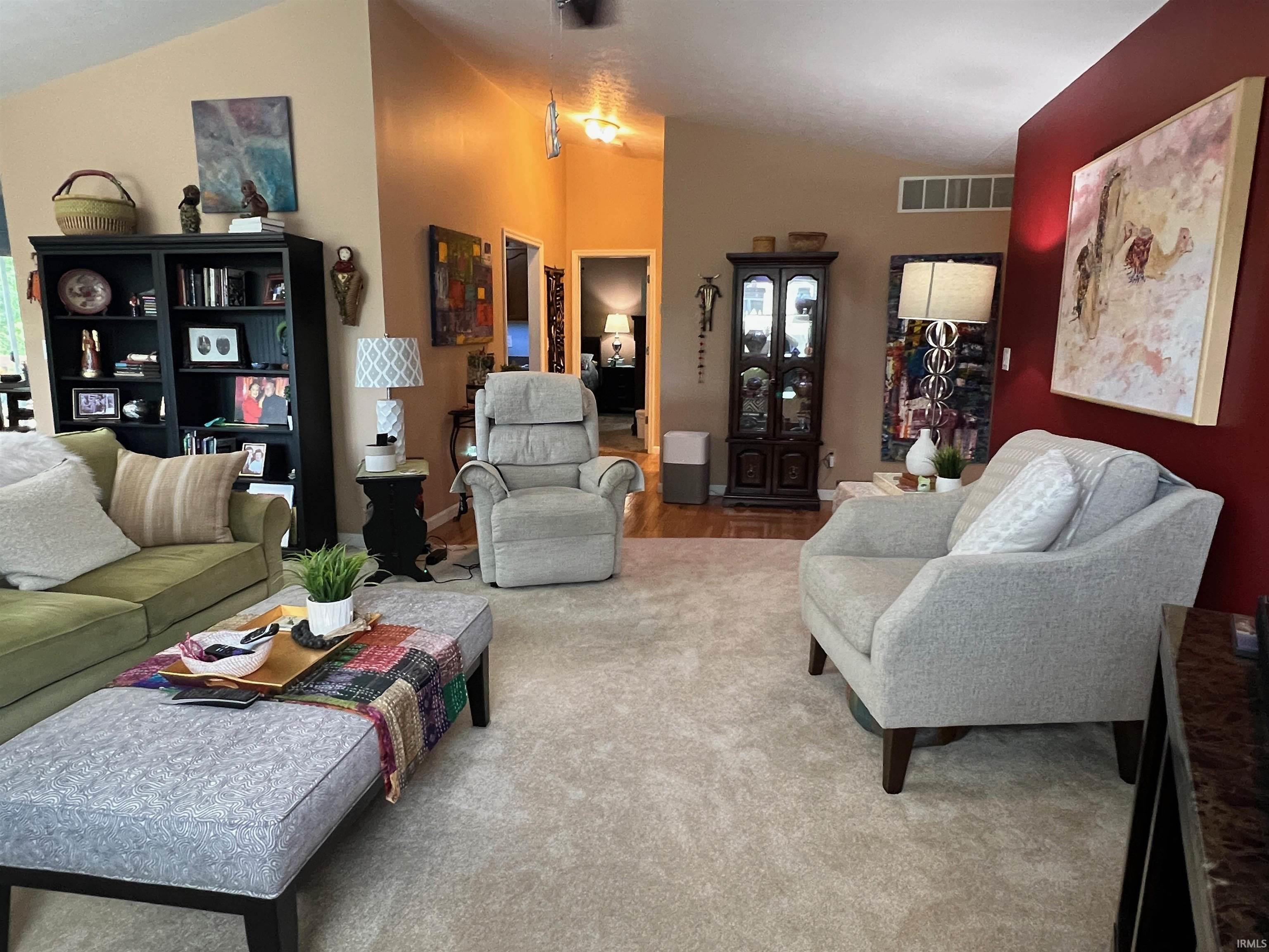 1207 S Hearthstone Court