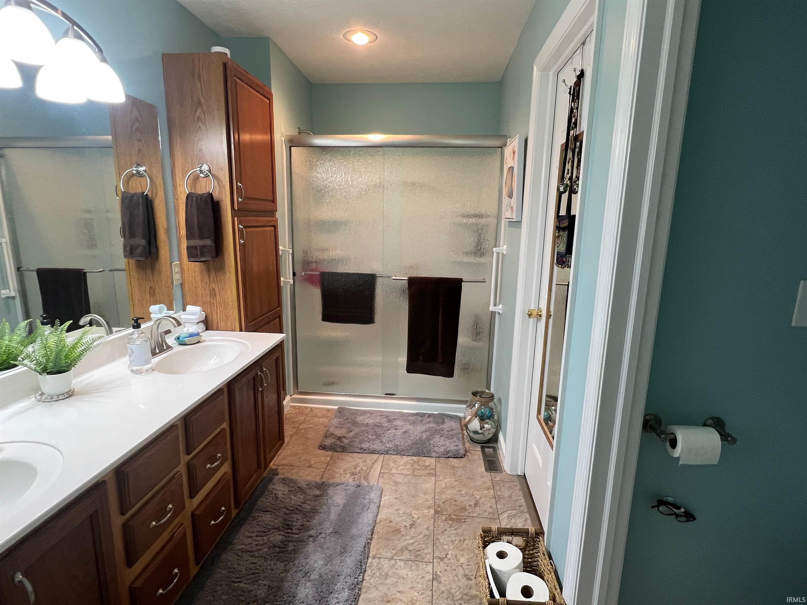 1207 S Hearthstone Court