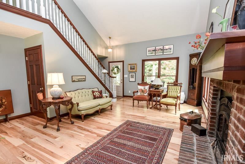 7851 N Red Hill Road