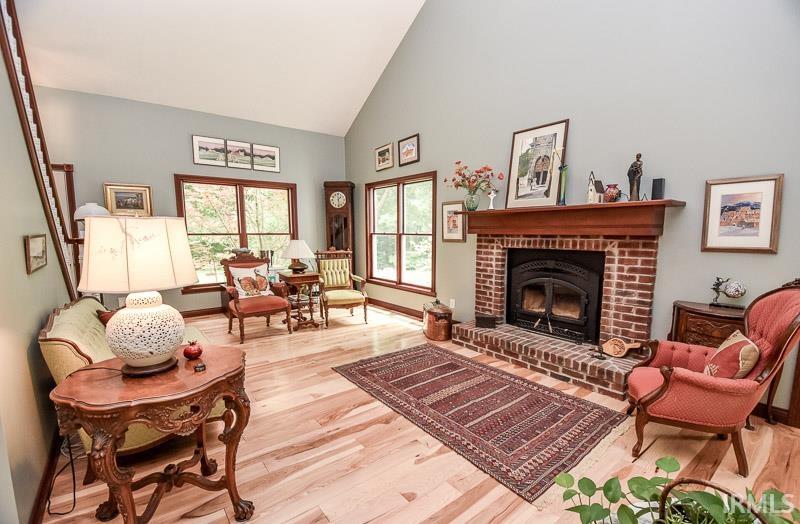 7851 N Red Hill Road