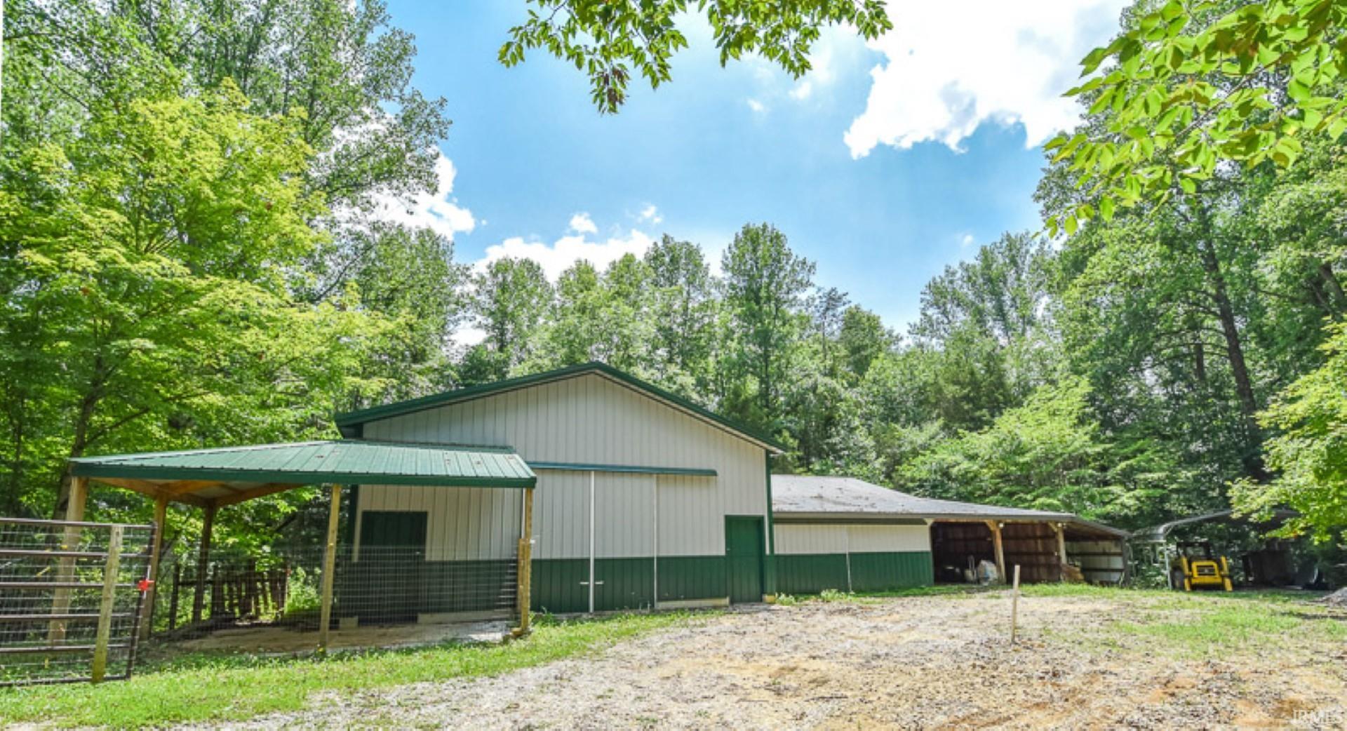 7851 N Red Hill Road