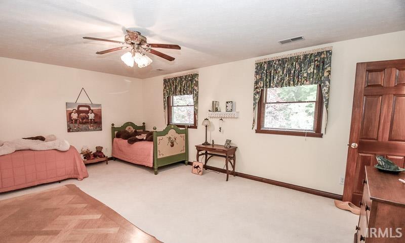 7851 N Red Hill Road