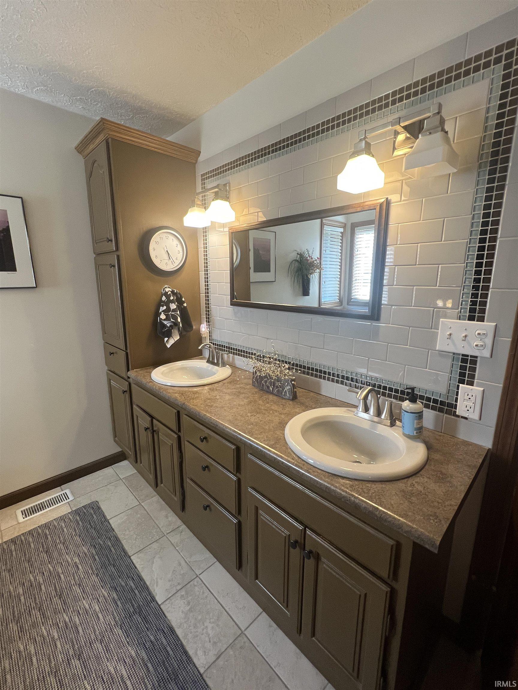 4154 W Meadowvale Drive