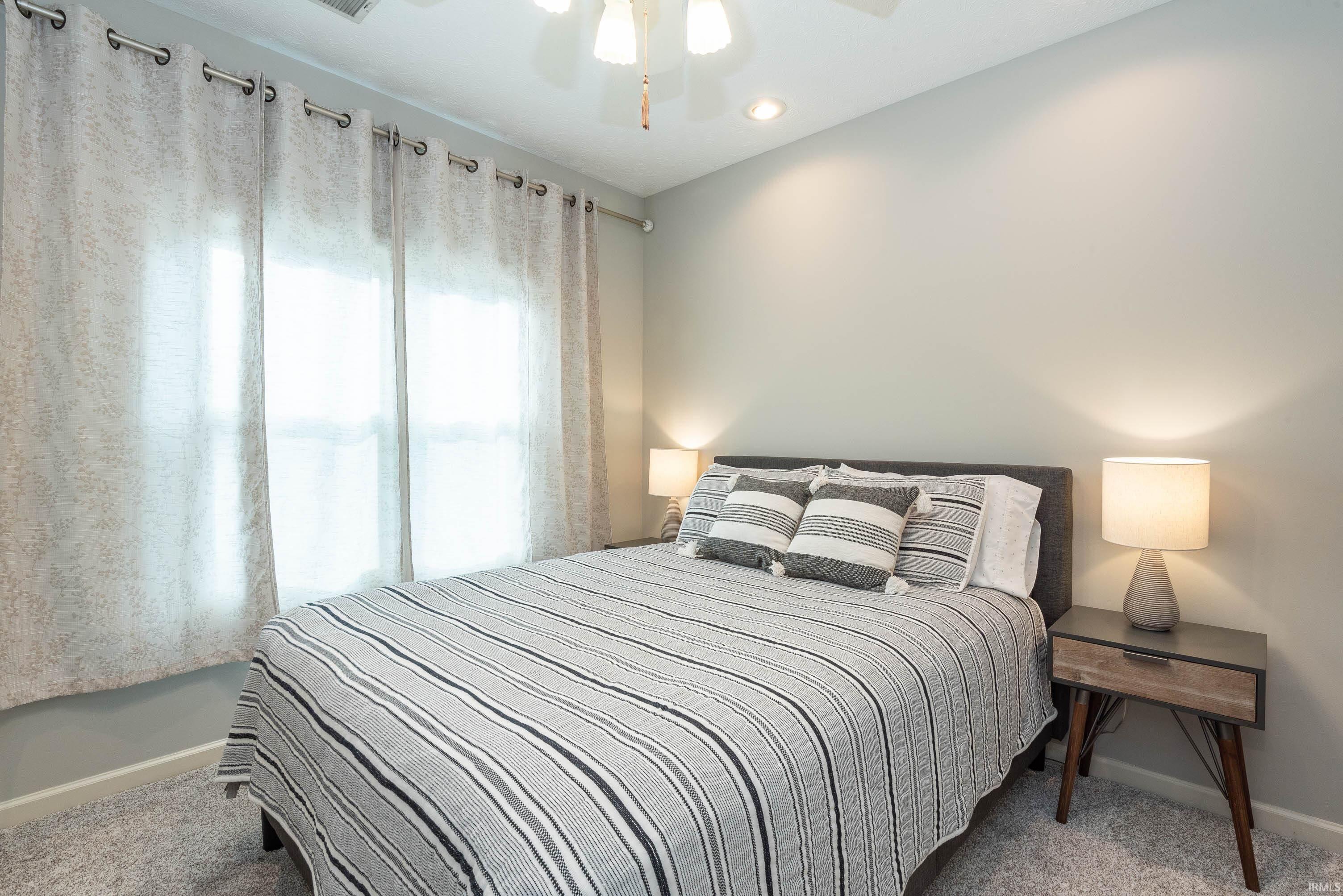 3253 S Southern Oaks Drive