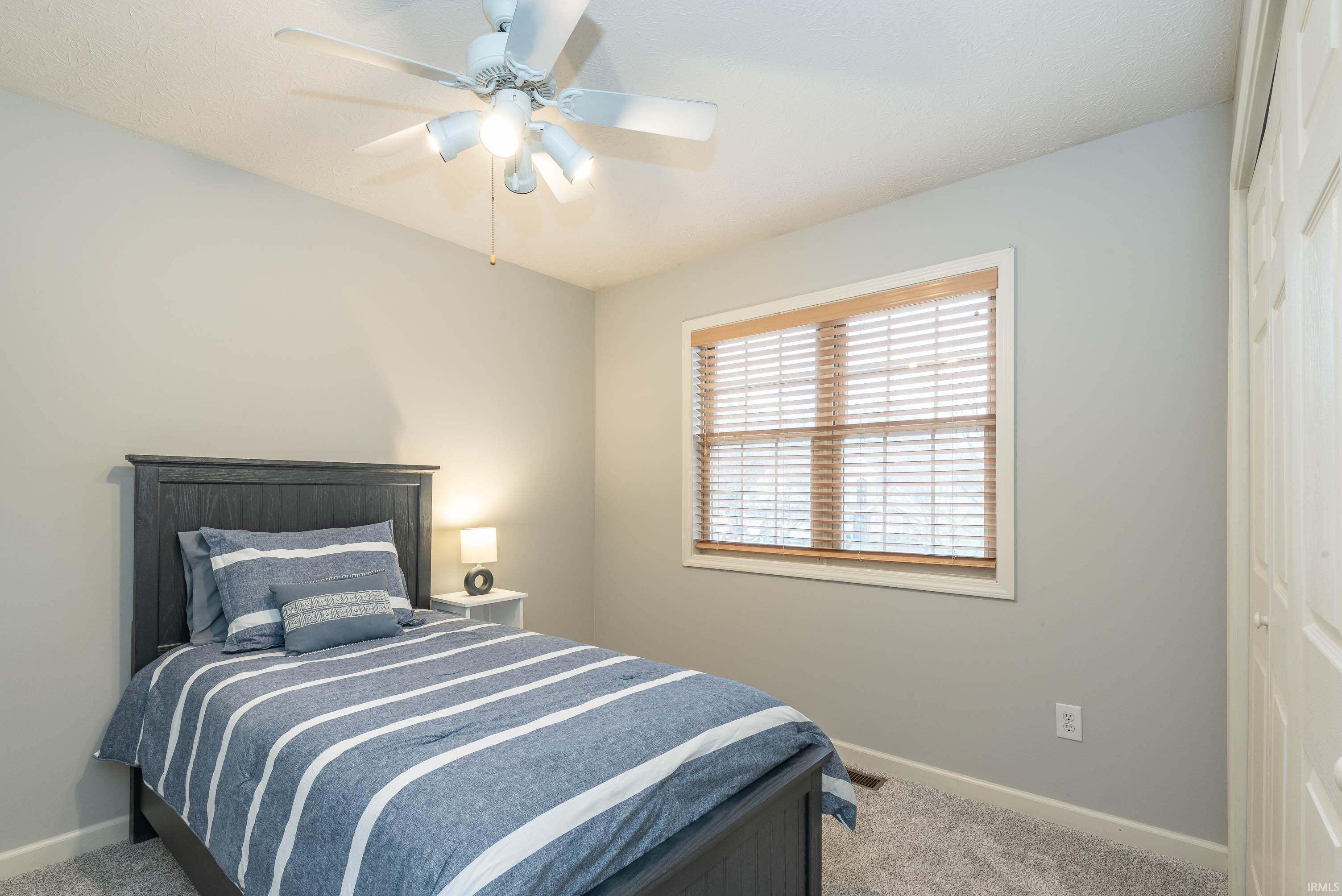 3253 S Southern Oaks Drive