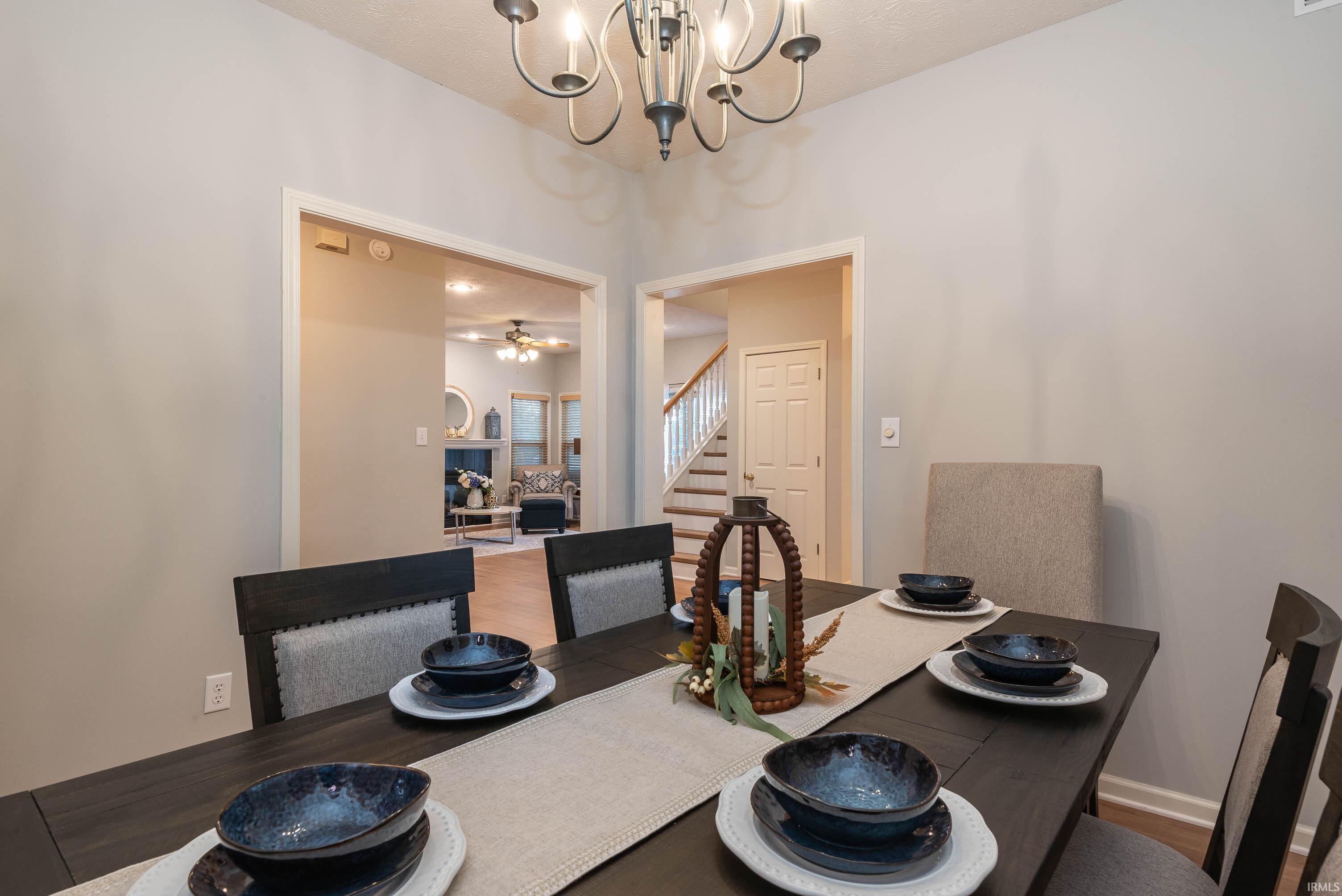 3253 S Southern Oaks Drive