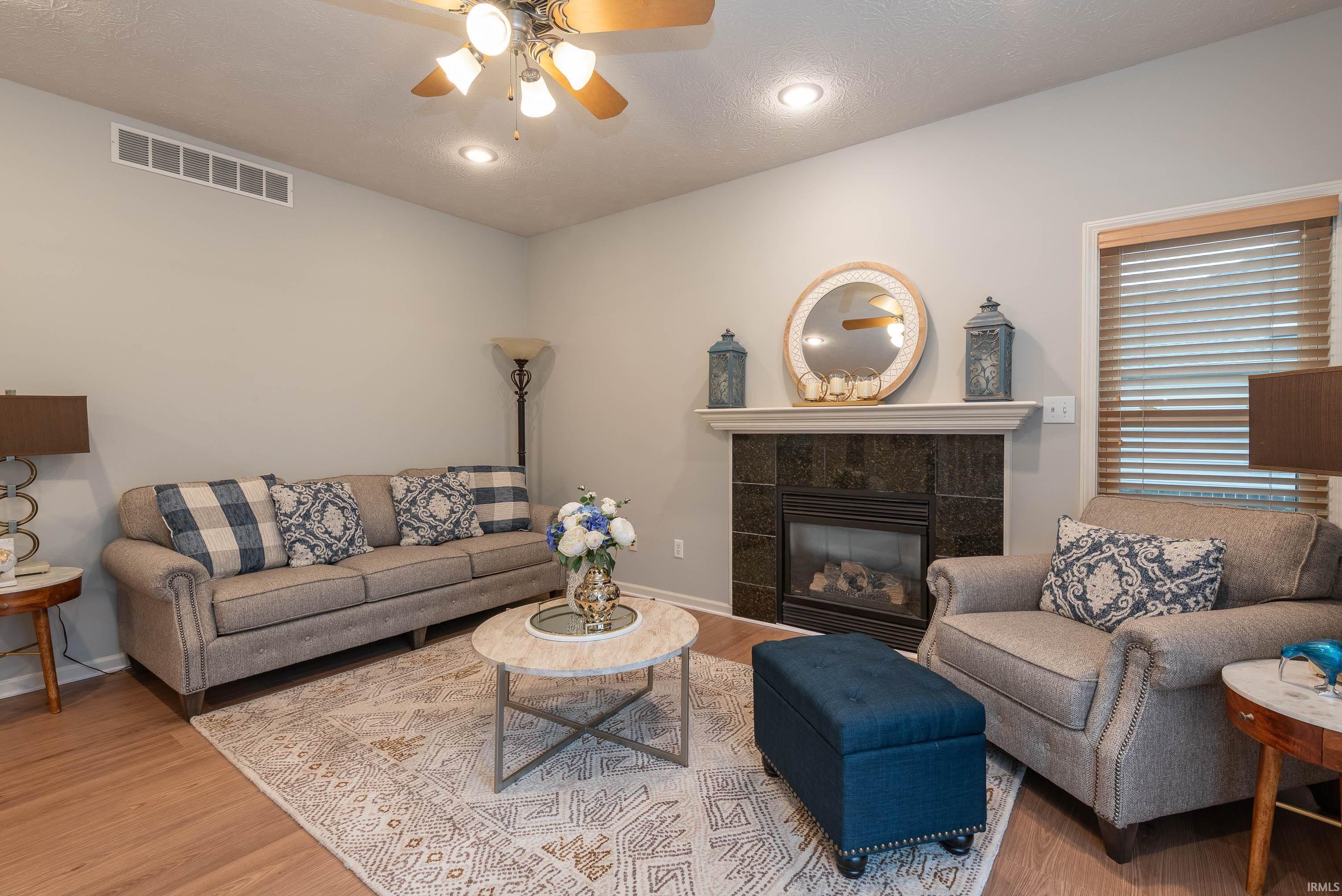 3253 S Southern Oaks Drive