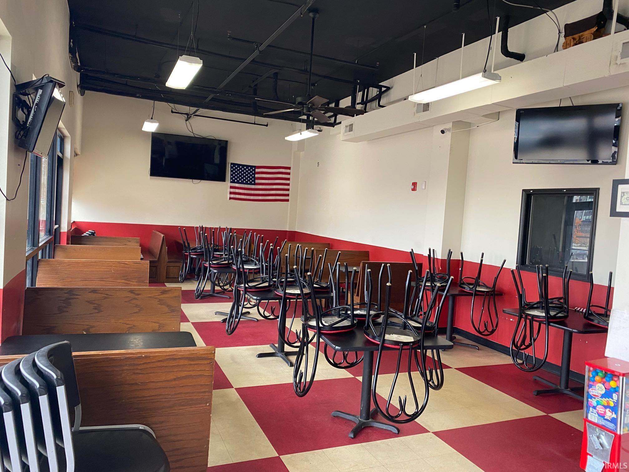 1713 N College (Suite 3) Avenue Unit: 3