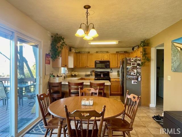 4440 W Silverthorne Street