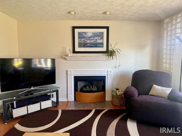 4440 W Silverthorne Street