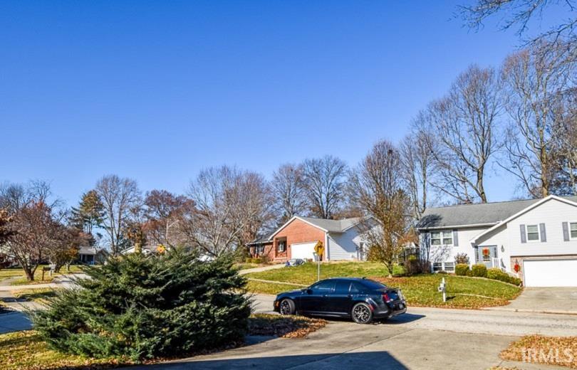 3752 S Bainbridge Drive