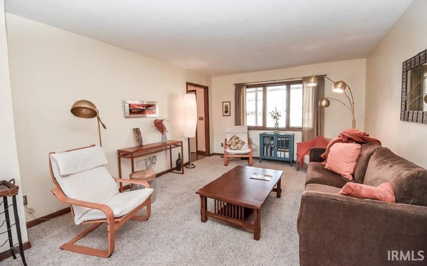 3752 S Bainbridge Drive