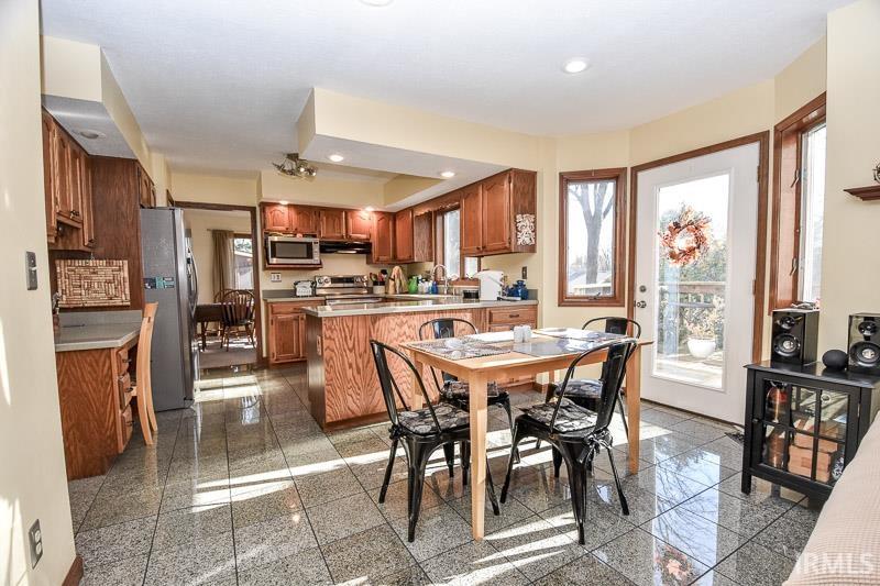 3752 S Bainbridge Drive