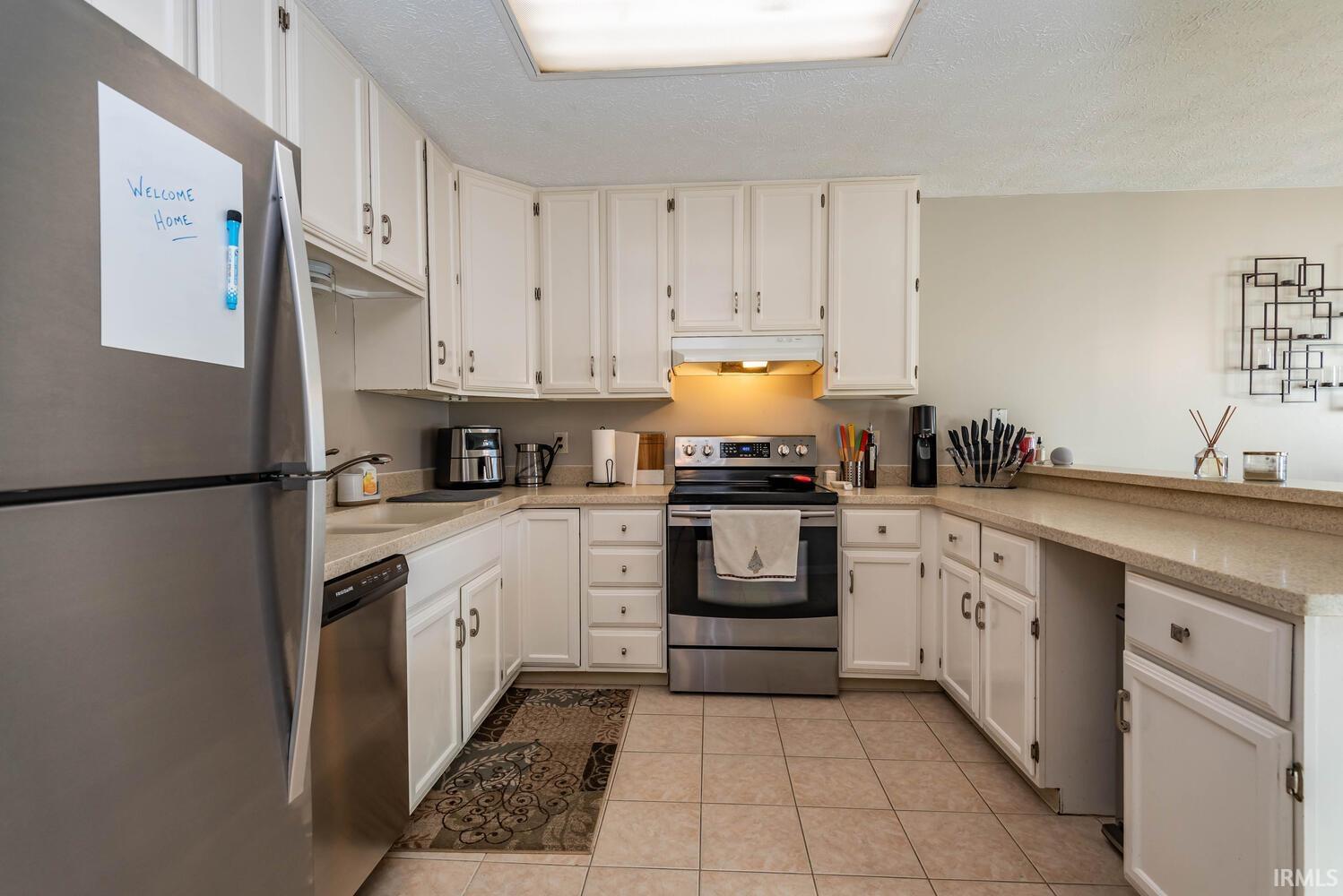 3137 S Westminster Way