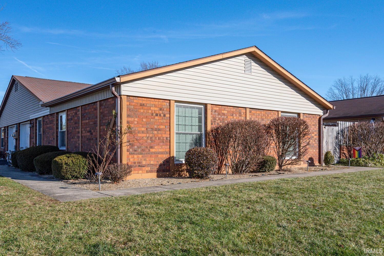 3137 S Westminster Way