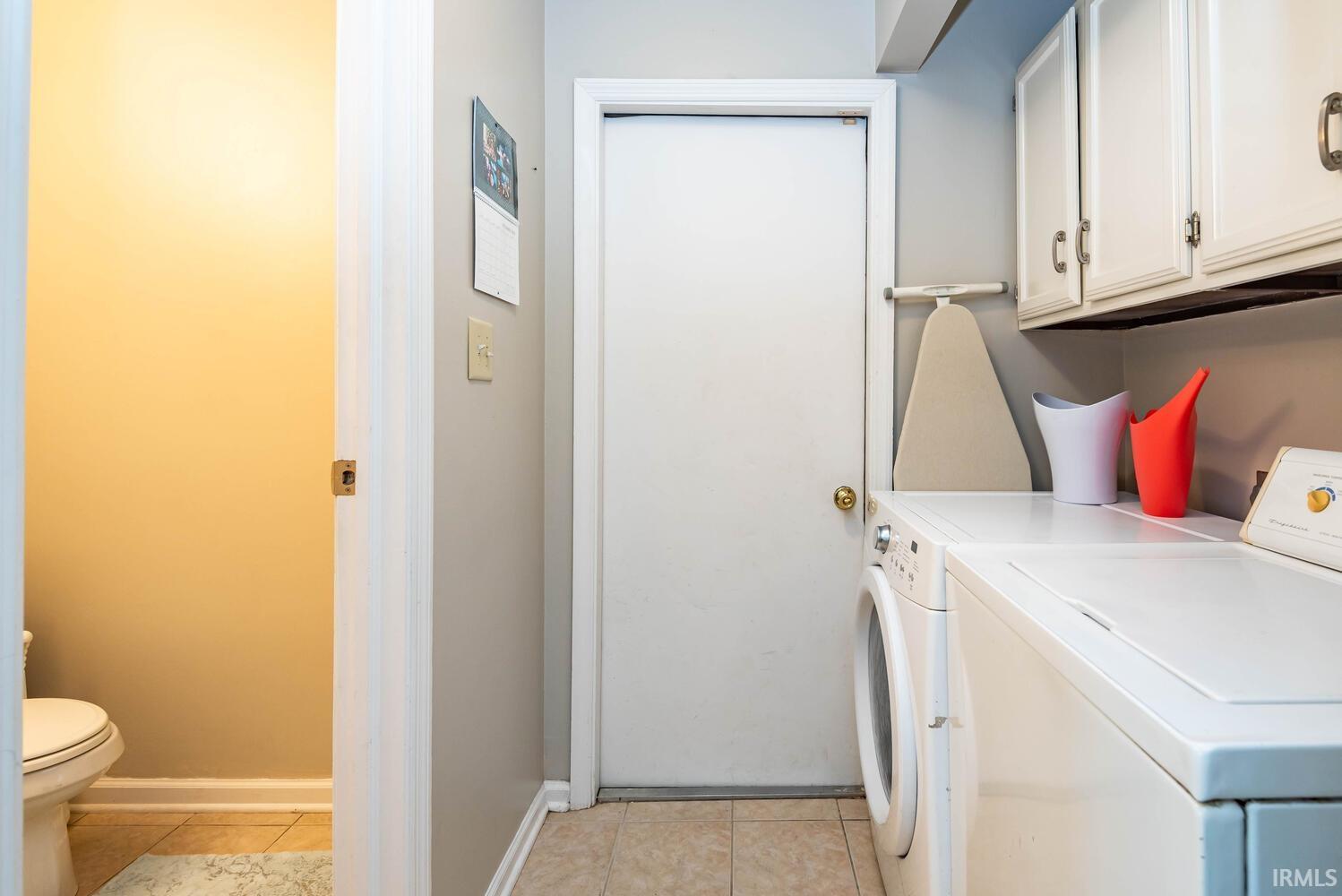 3137 S Westminster Way