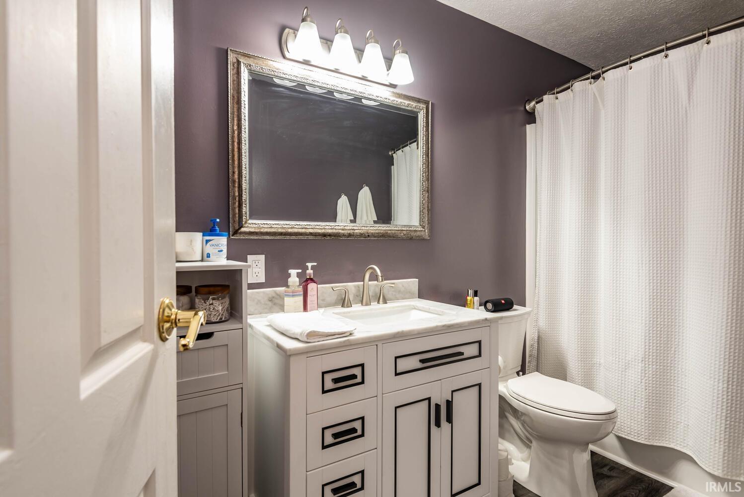 3137 S Westminster Way