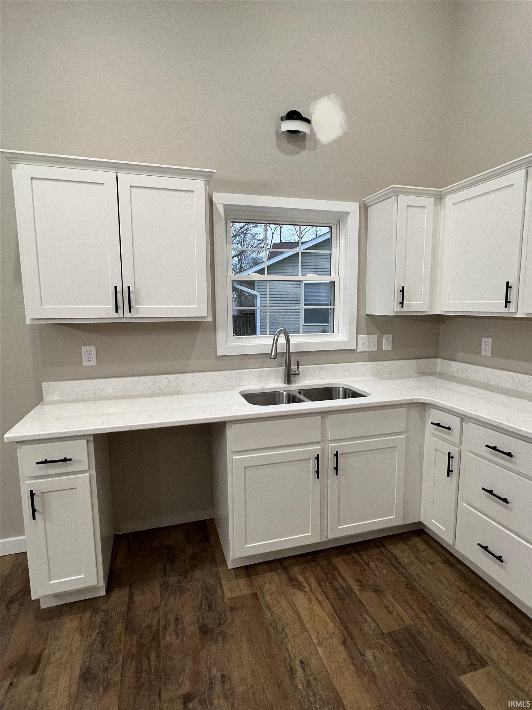 1011 E Keri Marie Lane