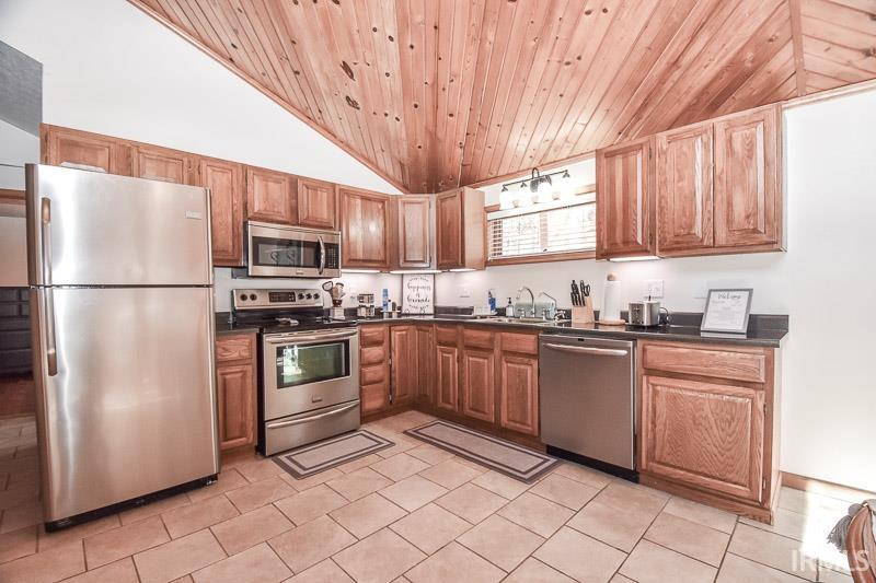 7210 E Pine Grove Road