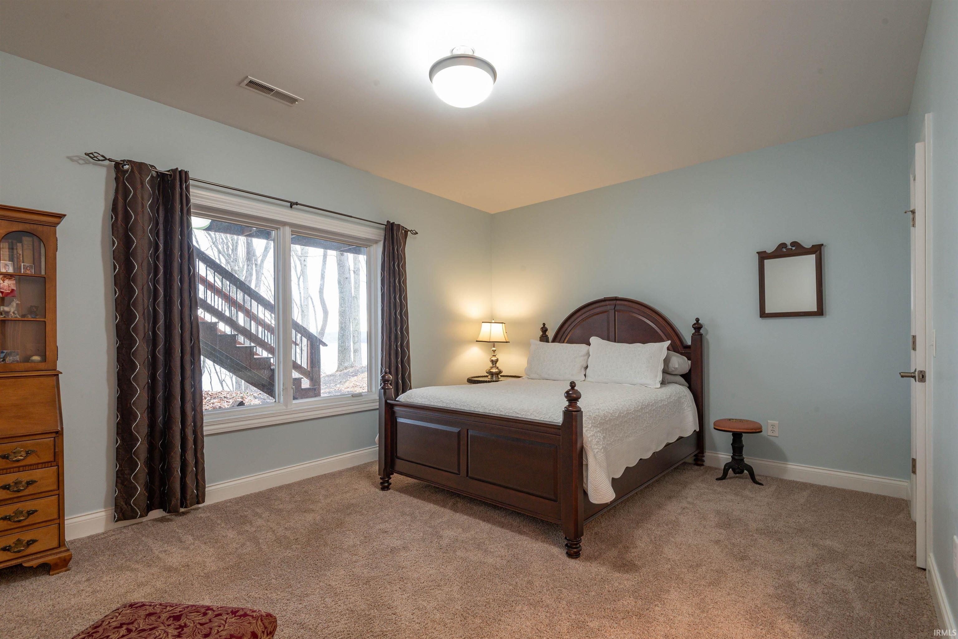 2591 E Pedigo Bay Drive