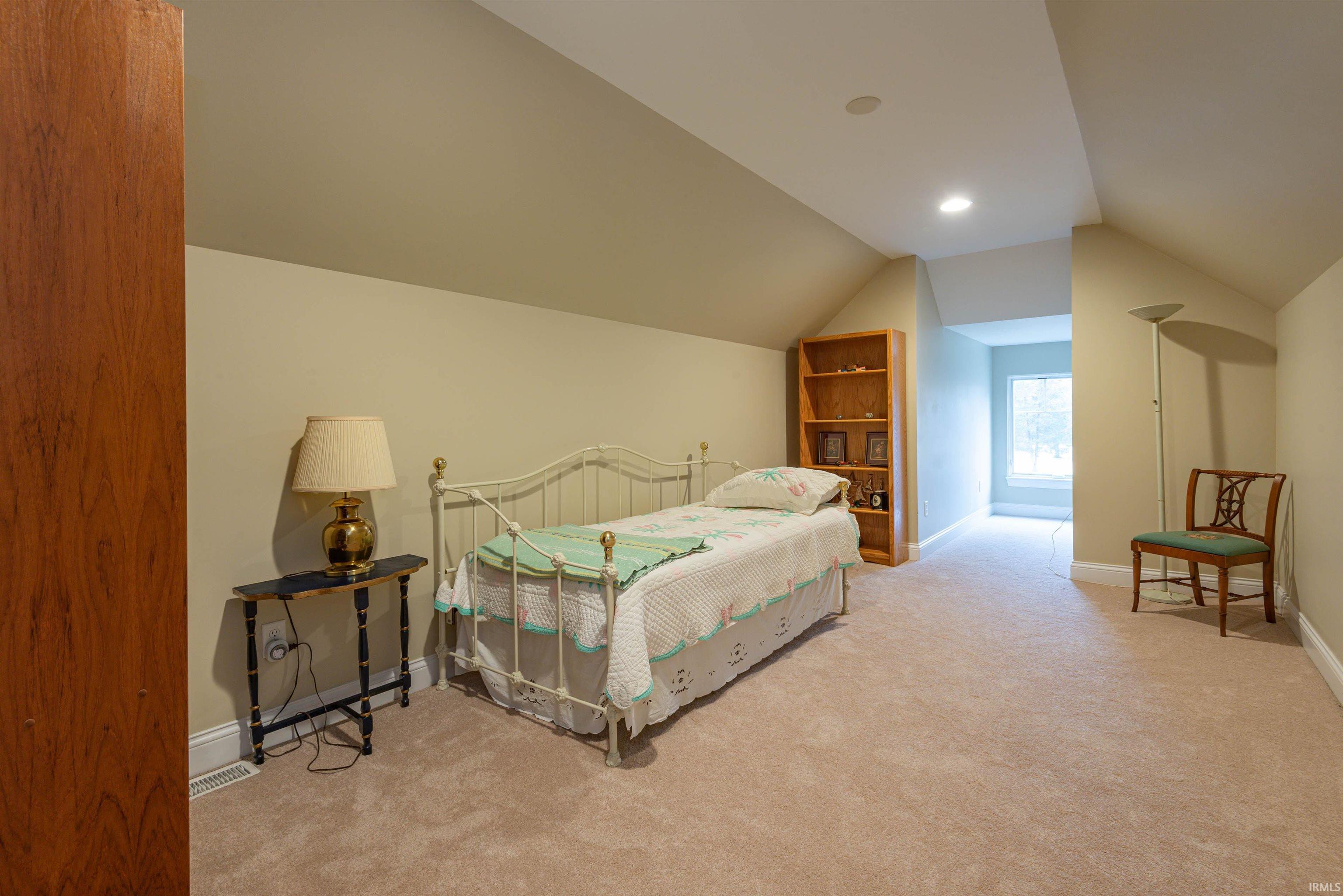 2591 E Pedigo Bay Drive