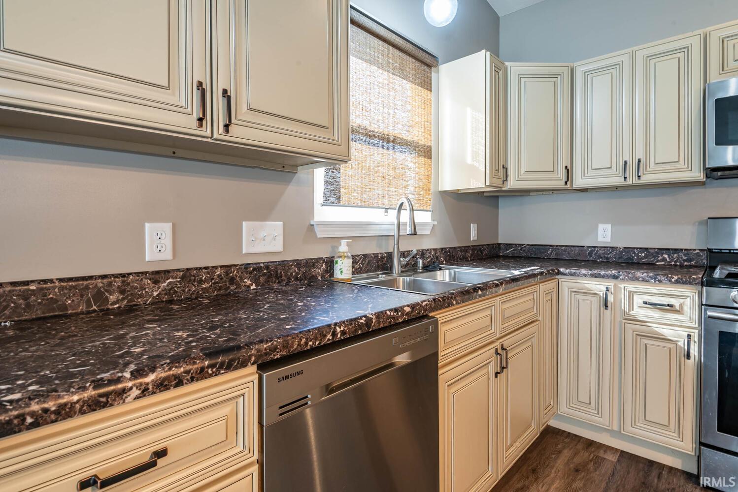 5760 W Daffodil Court