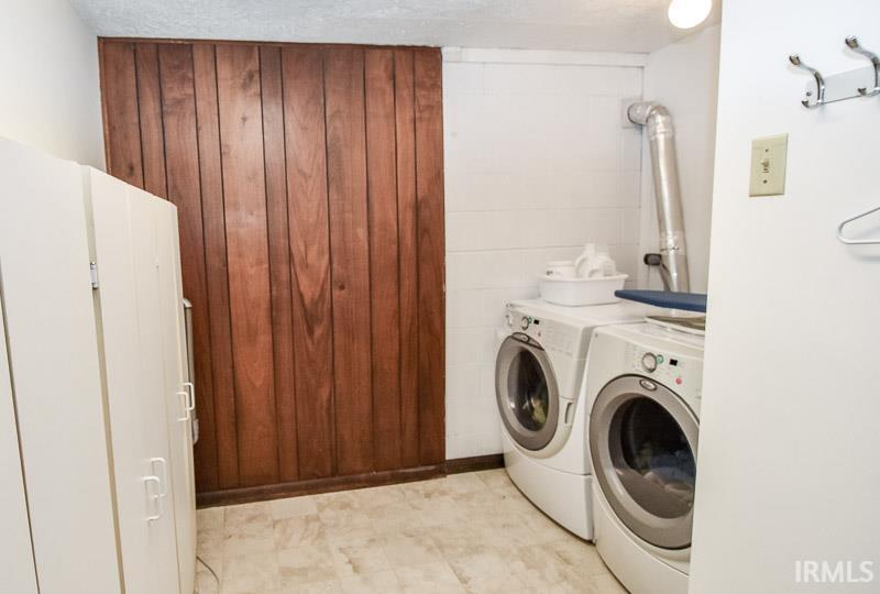 550 N Park Ridge Road