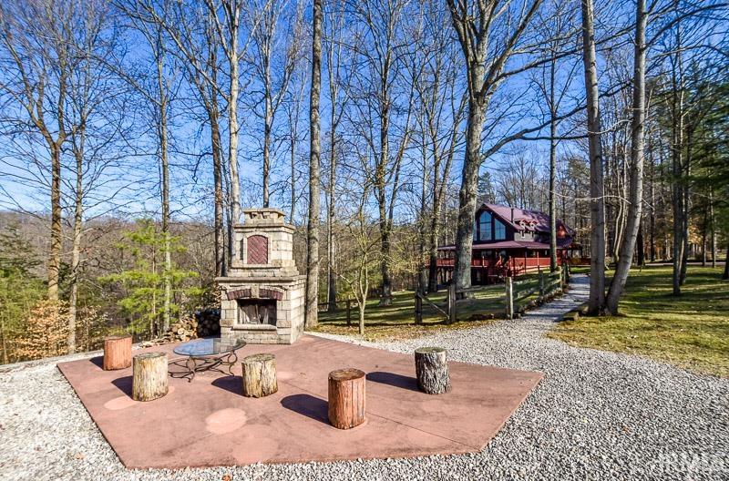 5736 N Pathways Drive