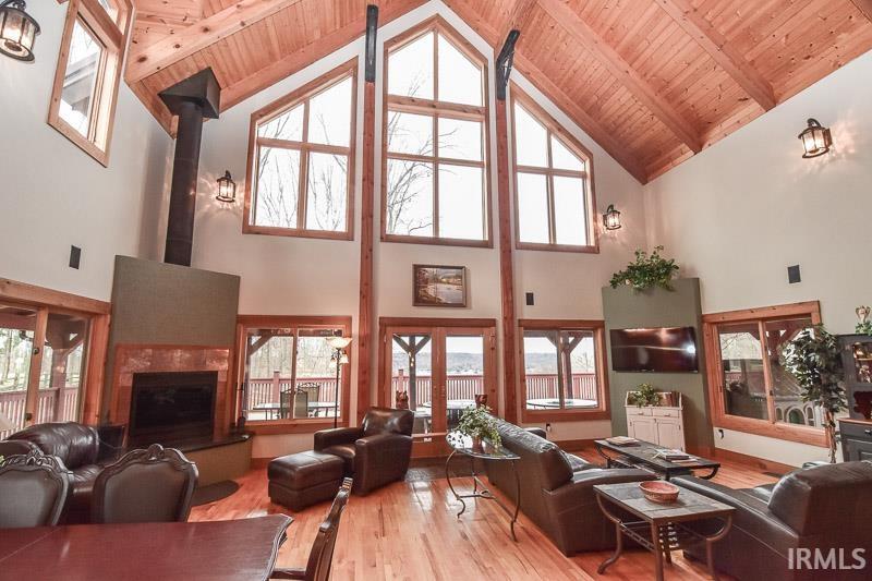 5736 N Pathways Drive