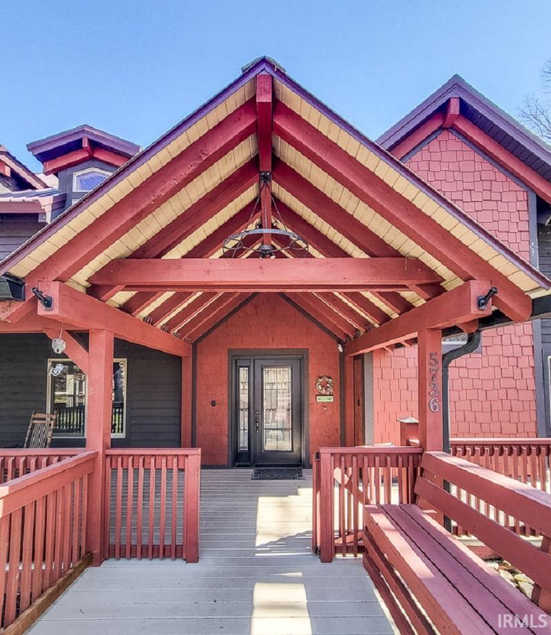 5736 N Pathways Drive