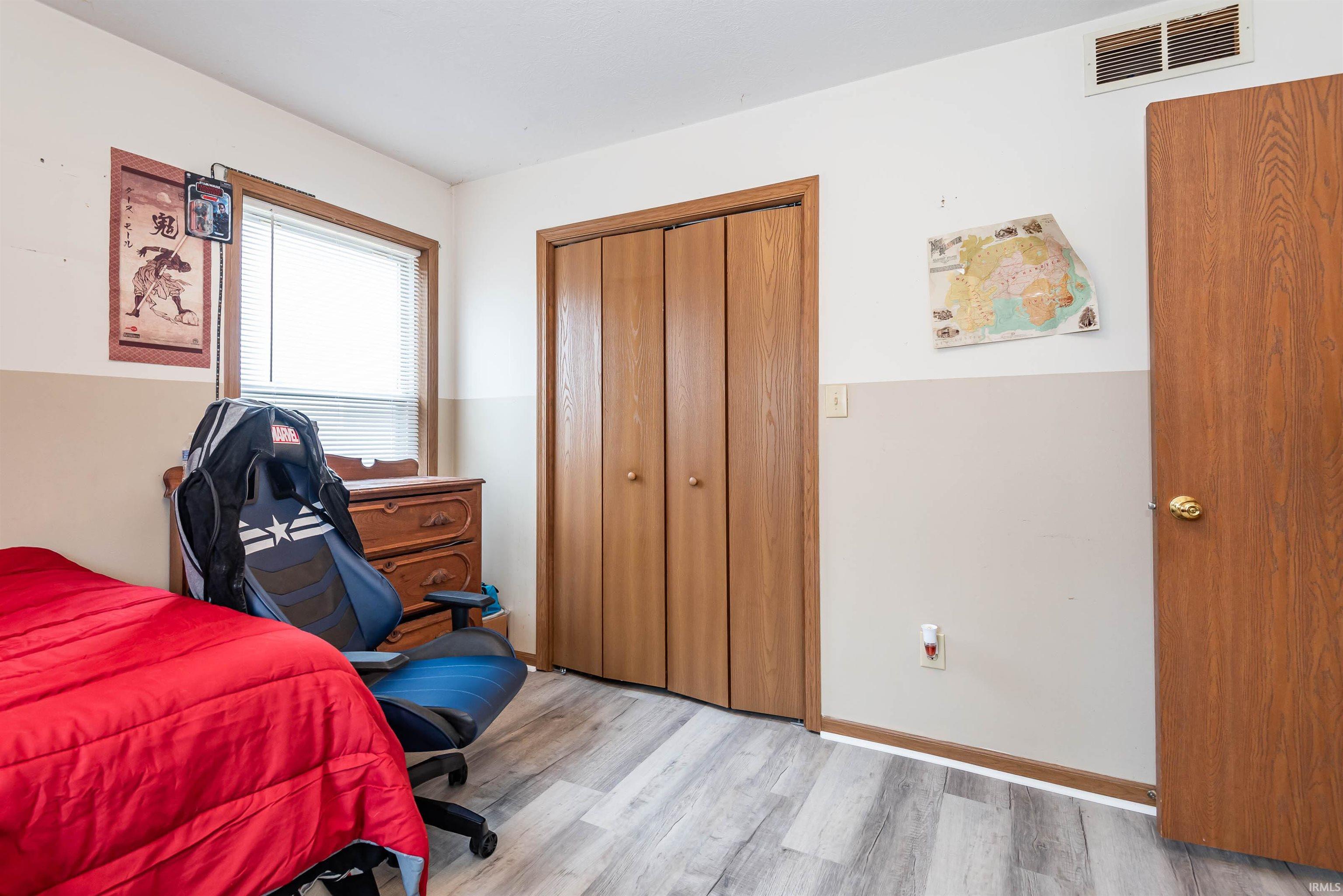 1113 N Forest View Drive