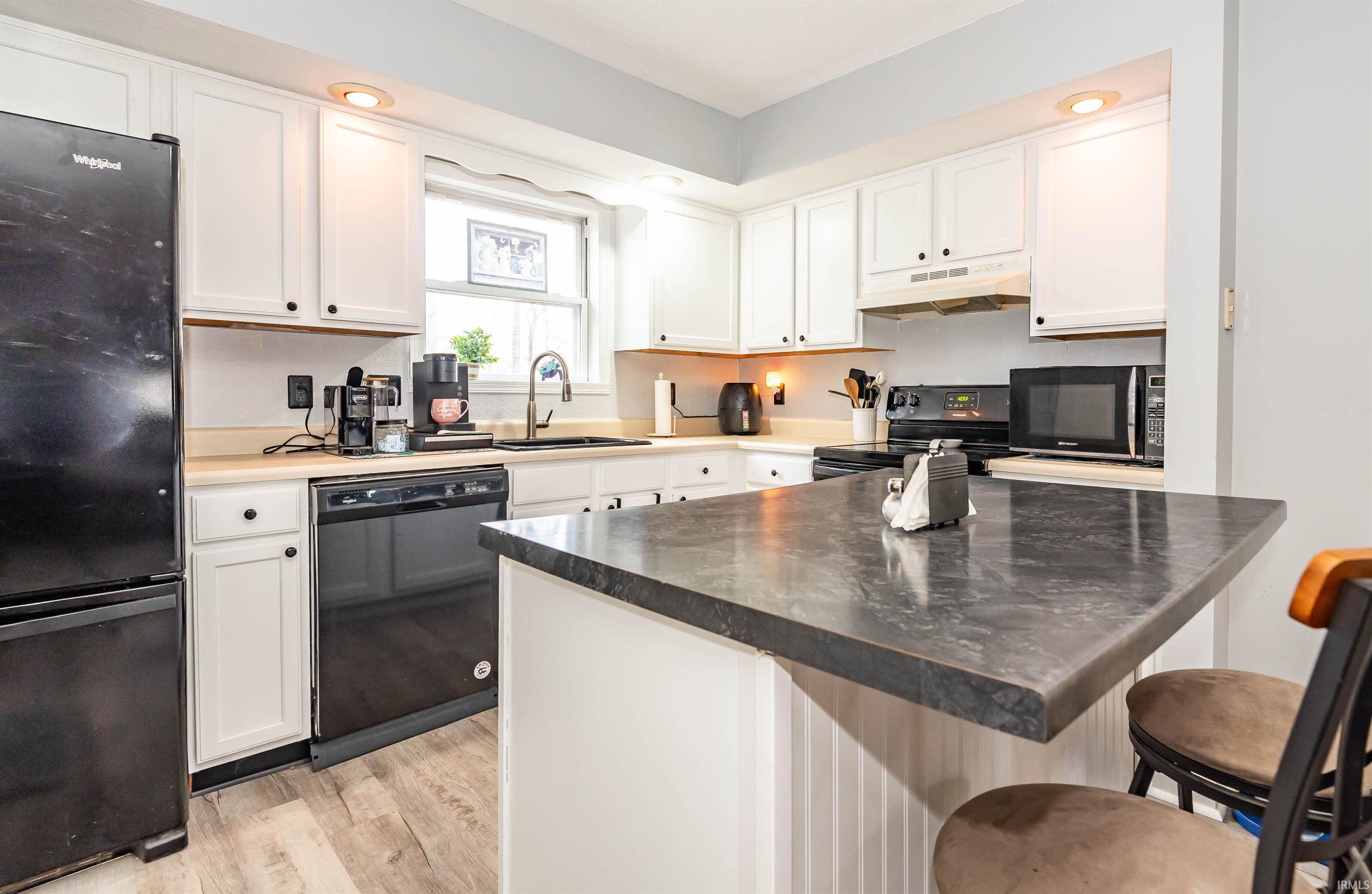 1113 N Forest View Drive