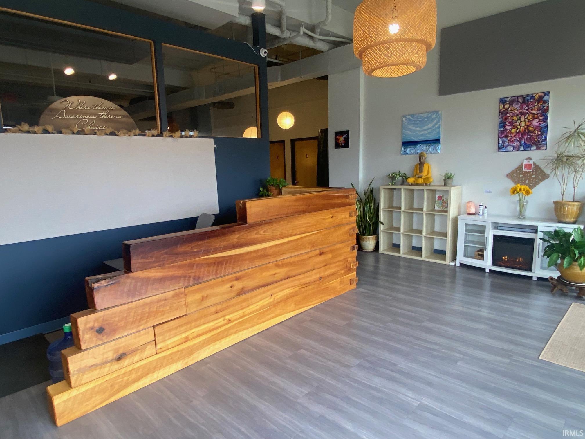 1713 N College (Suite 1) Avenue Unit: 1