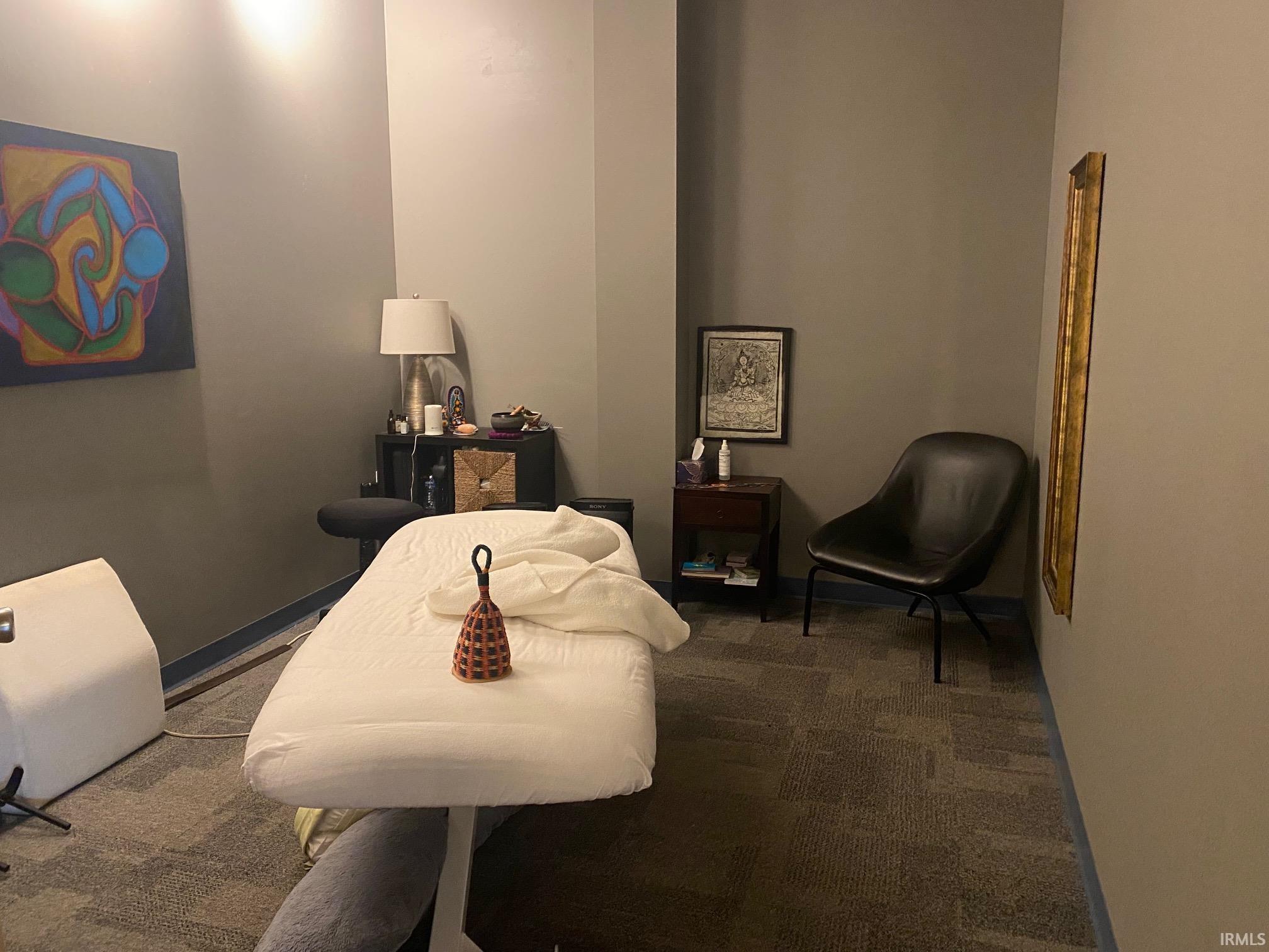 1713 N College (Suite 1) Avenue Unit: 1