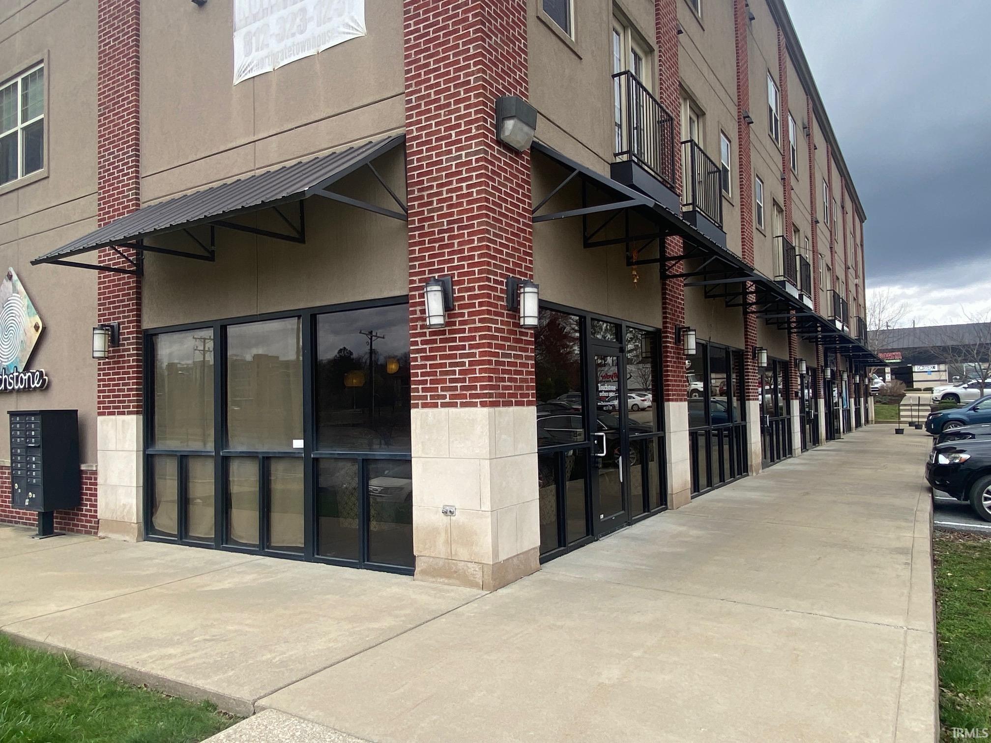 1713 N College (Suite 1) Avenue Unit: 1