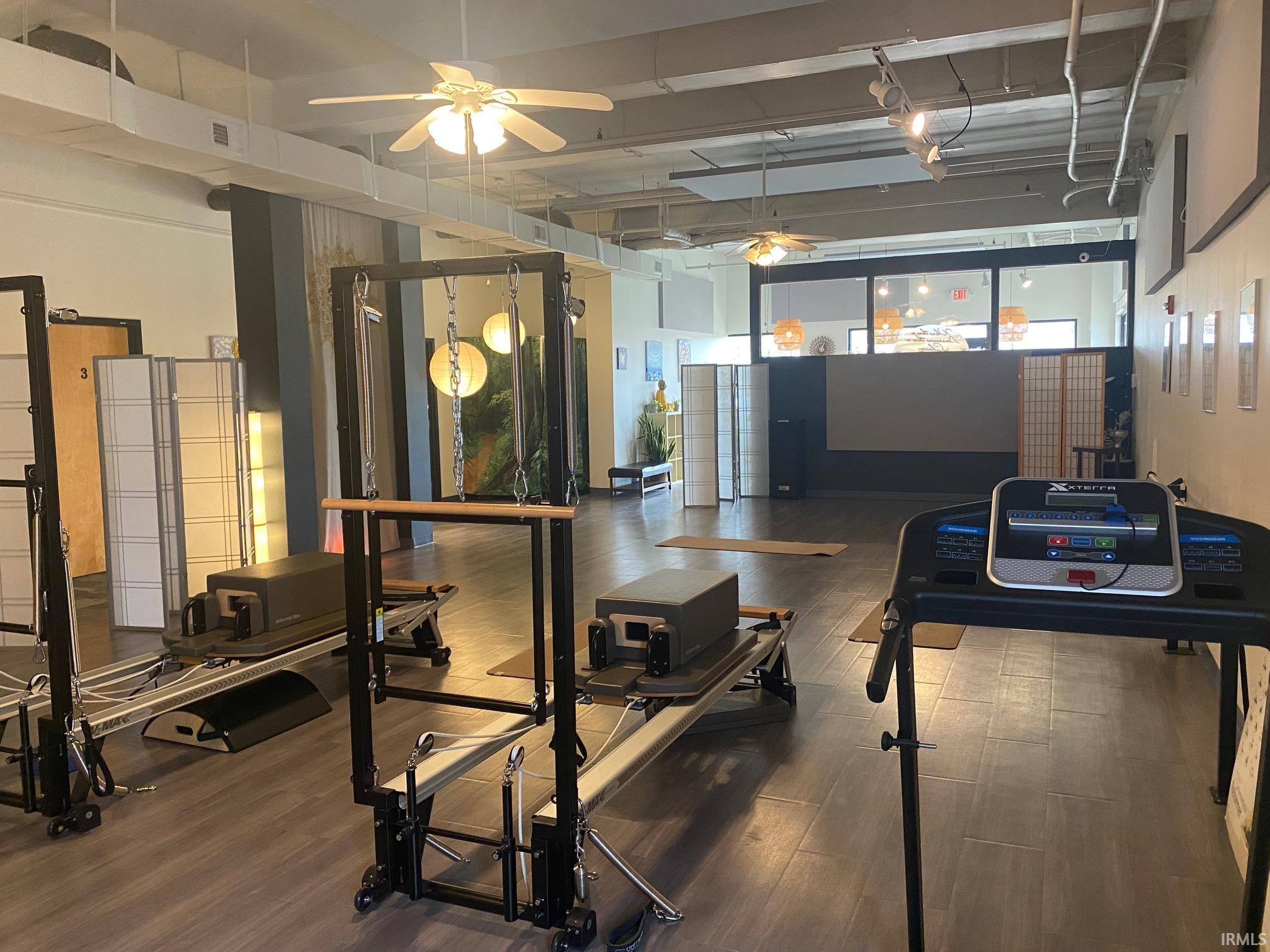 1713 N College (Suite 1) Avenue Unit: 1